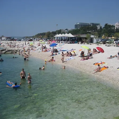 Studio Seaside Apartment Amphora * Split